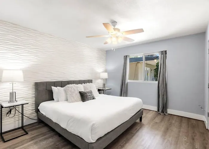 2bd Walk Out To Pool Old Town Paradise * Scottsdale